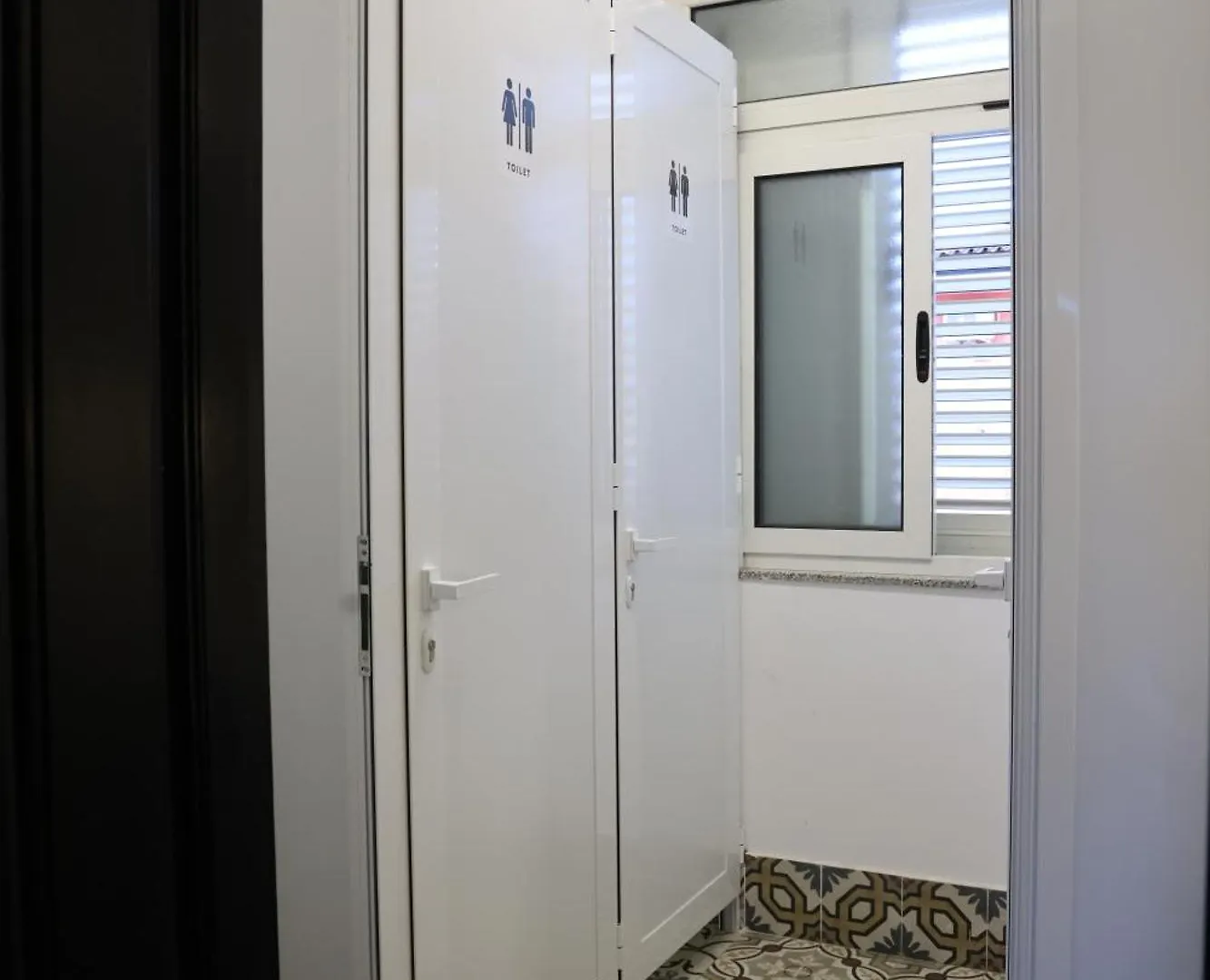 Shkodra Hostel & Day Tours