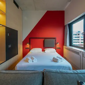 Otel Via Diemerbrug